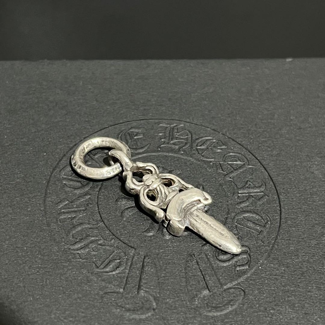 ■ Chrome Hearts No5 Dagger チャーム