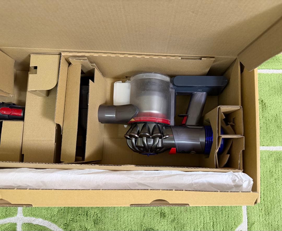 Dyson V8 スティッククリーナー 本体