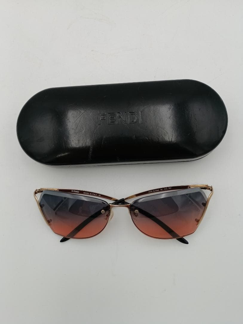 フェンディ　サングラス　SL7342 62　ケース付き　FENDI　☆送料無料☆
