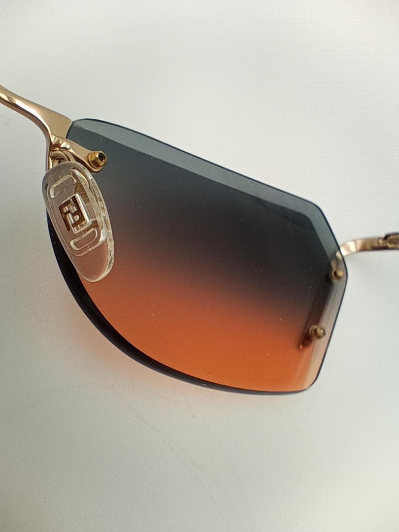 フェンディ　サングラス　SL7342 62　ケース付き　FENDI　☆送料無料☆