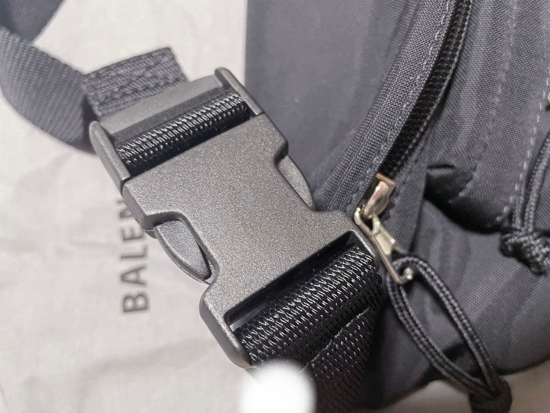 黒×黒 BALENCIAGA バレンシアガ ウエストバッグ ポーチ ブラック
