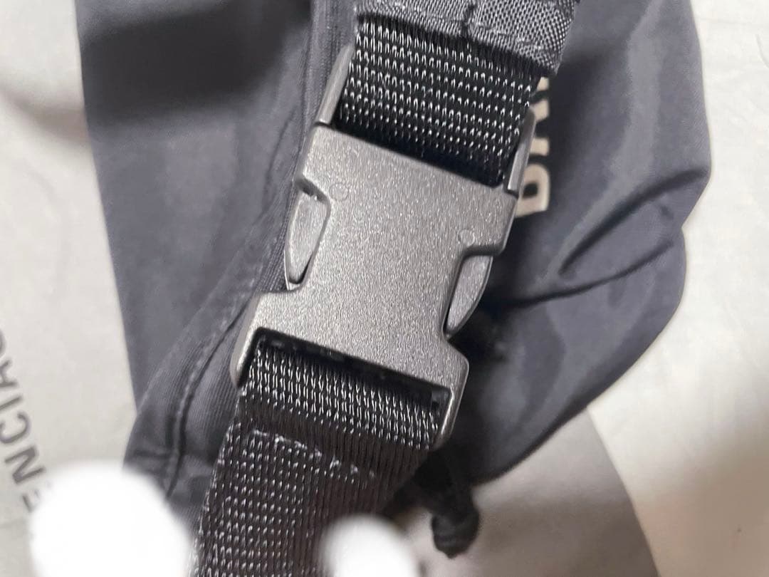 黒×黒 BALENCIAGA バレンシアガ ウエストバッグ ポーチ ブラック