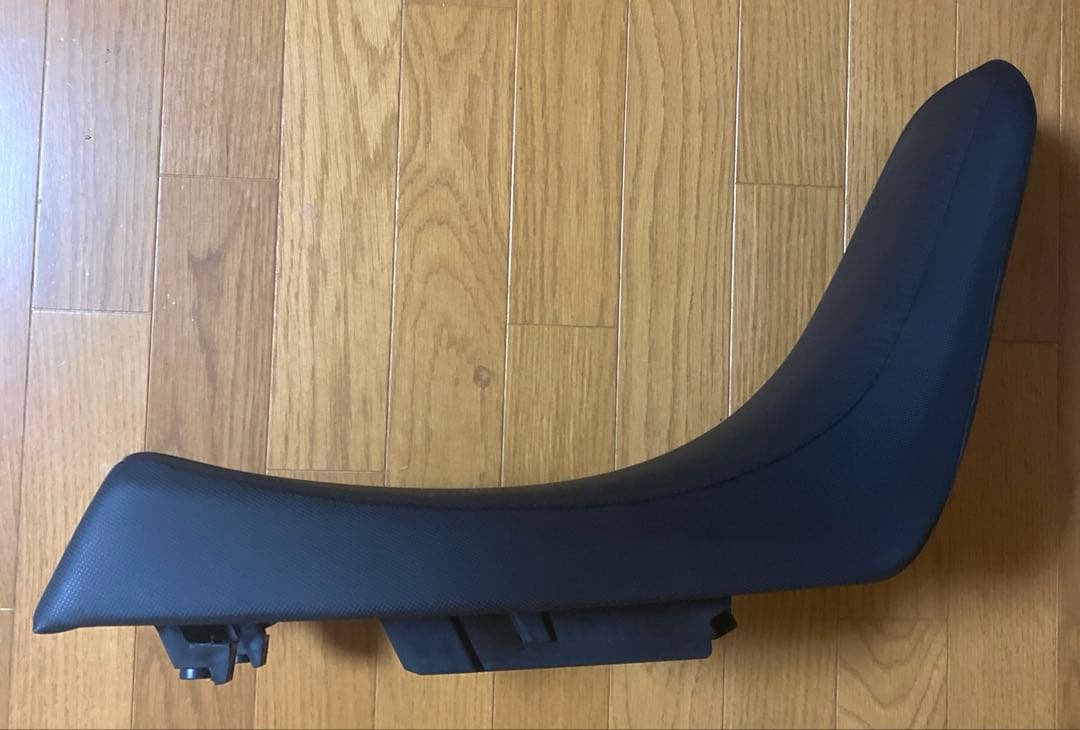 【ローシート】CRF1100アフリカツイン【黒】