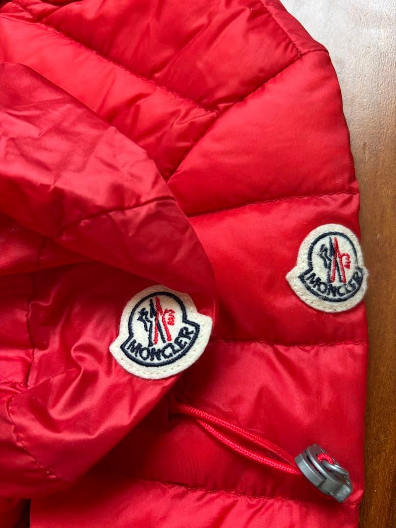 MONCLER 赤 ダウンジャケット　 95cm