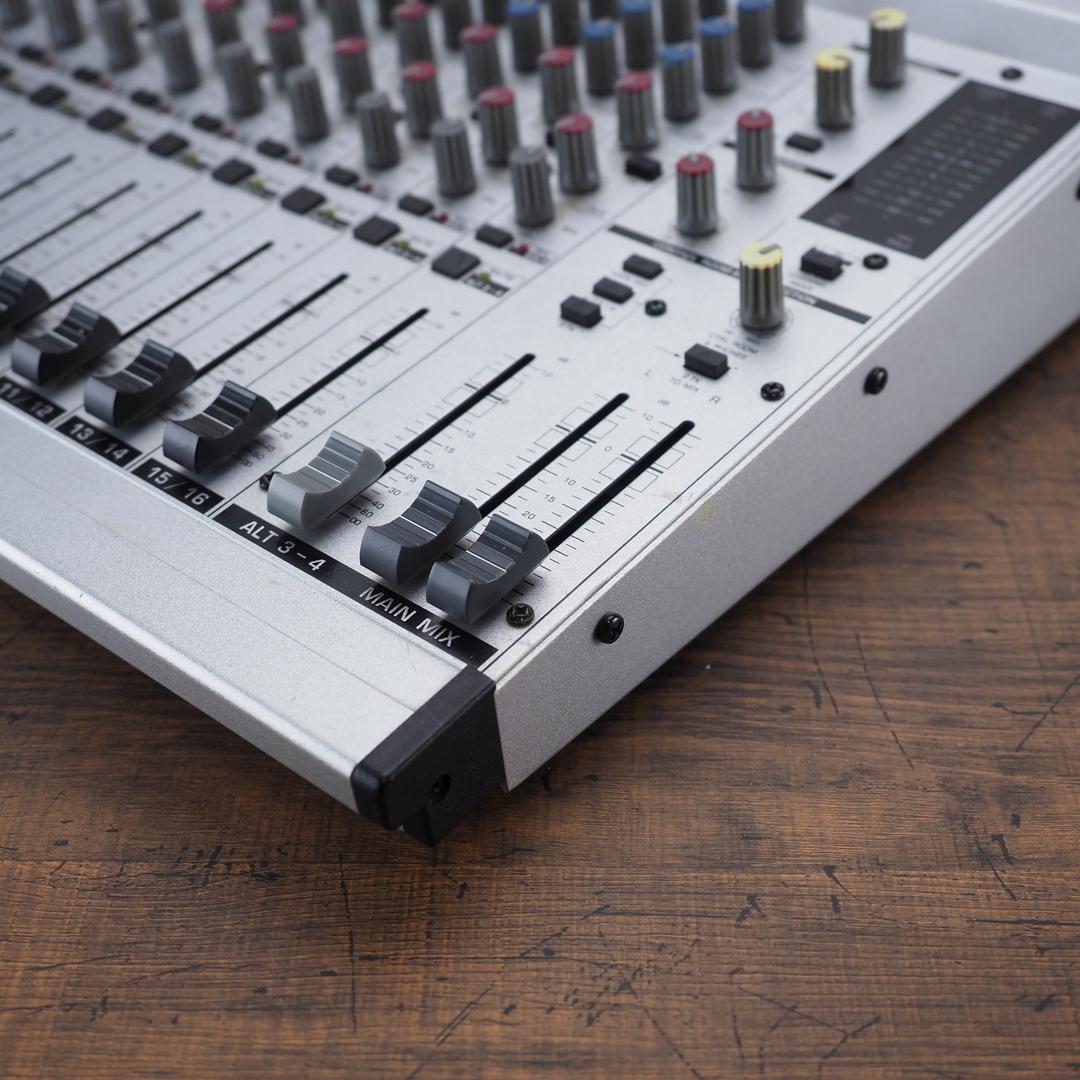 BEHRINGER MX2004A 　ACアダプターなしだけど動作確認済品