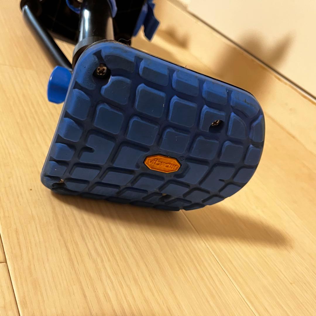 アイウォークフリー　3.0 ハンズフリー　松葉杖 iWALKFree