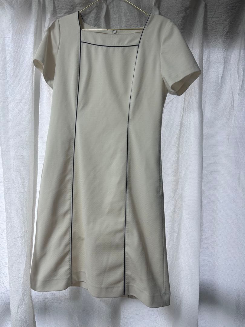 即日配送　Wimpinx エステユニフォーム ワンピース M 美品
