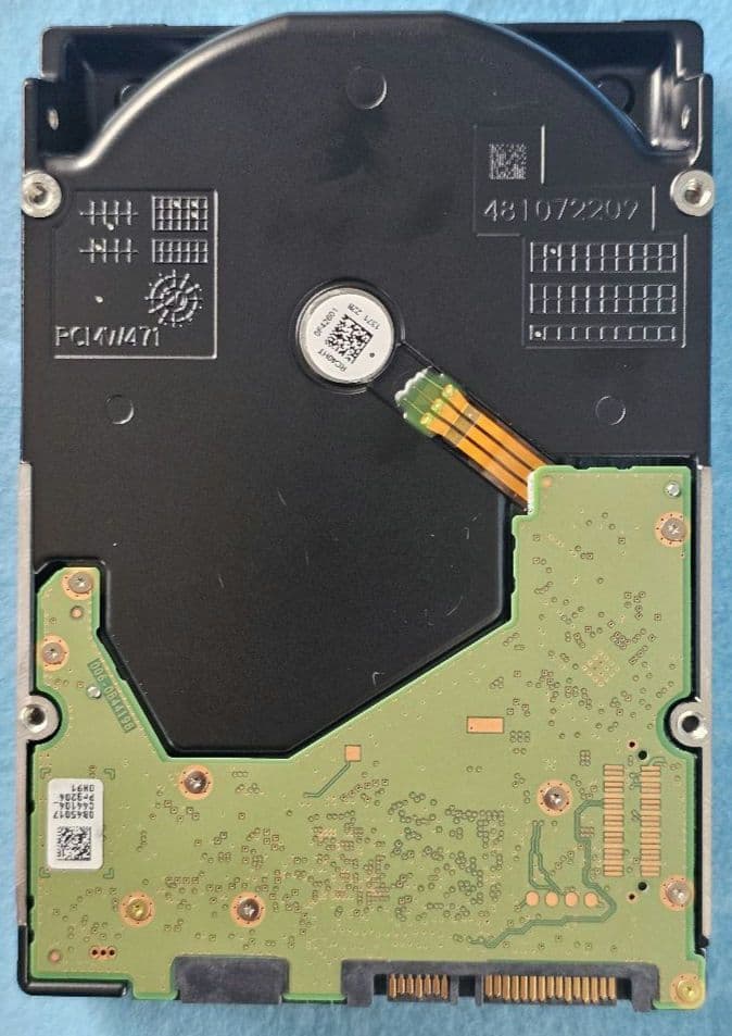 16TB Western Digital WD Red Plus　2台セット