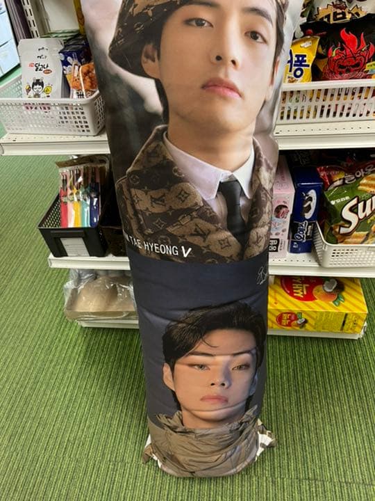 V 特大クッション　120cm