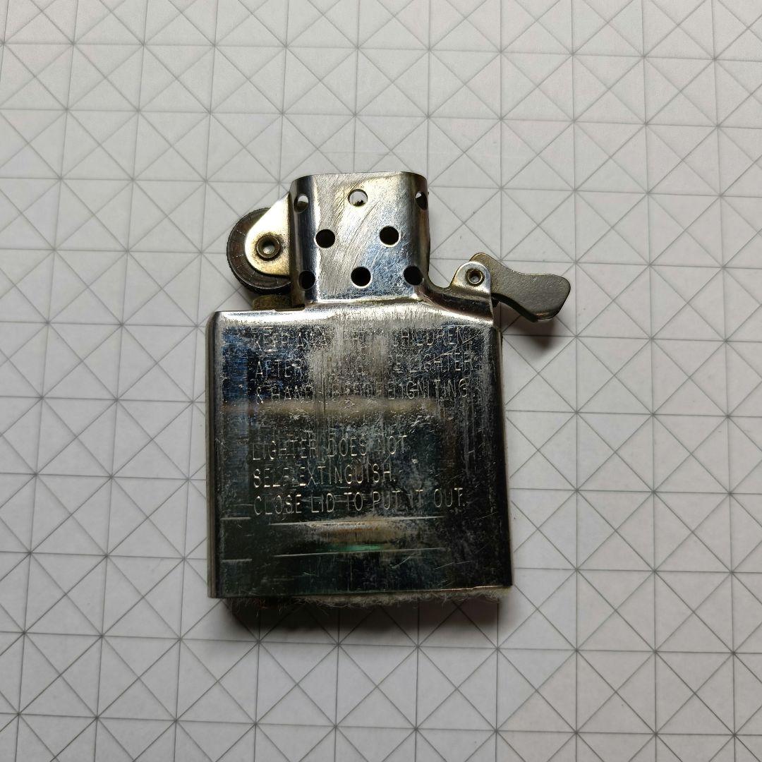 ベトナムVIETNAMと刻まれたZippo 裏面メッセージ