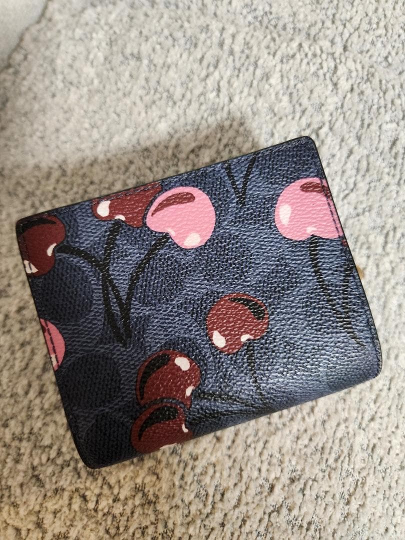 コーチ COACH 財布 二つ折り PVC レザー さくらんぼ チェリー 総柄