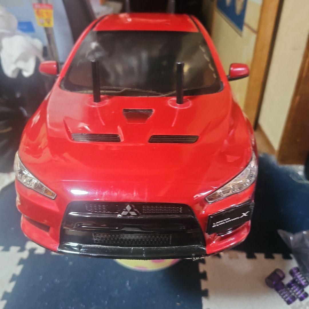 タミヤTT02フルカスタムシャーシランサーエボリューションXボディー付き。