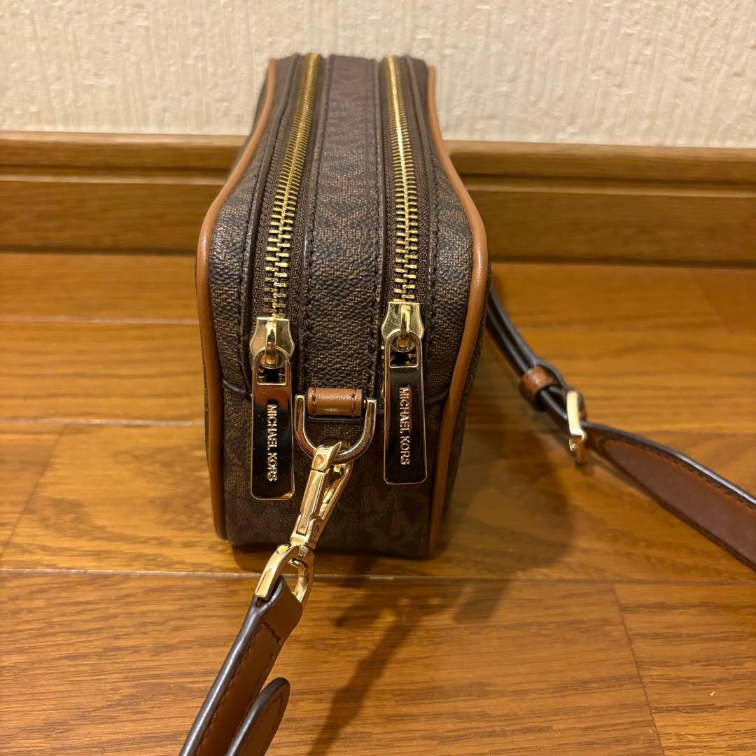 MICHAEL KORS ブラウンショルダーバッグ