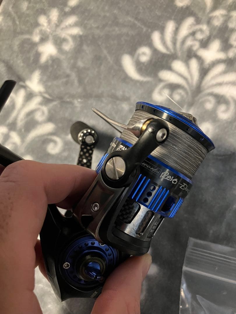 レボMGX 2500SH DEEZキット　純正スプール付　アブガルシア　青木大介