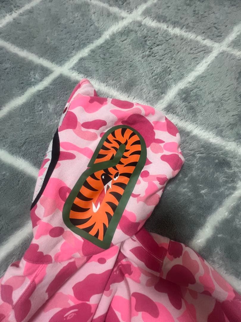 APEシャークパーカーピンク