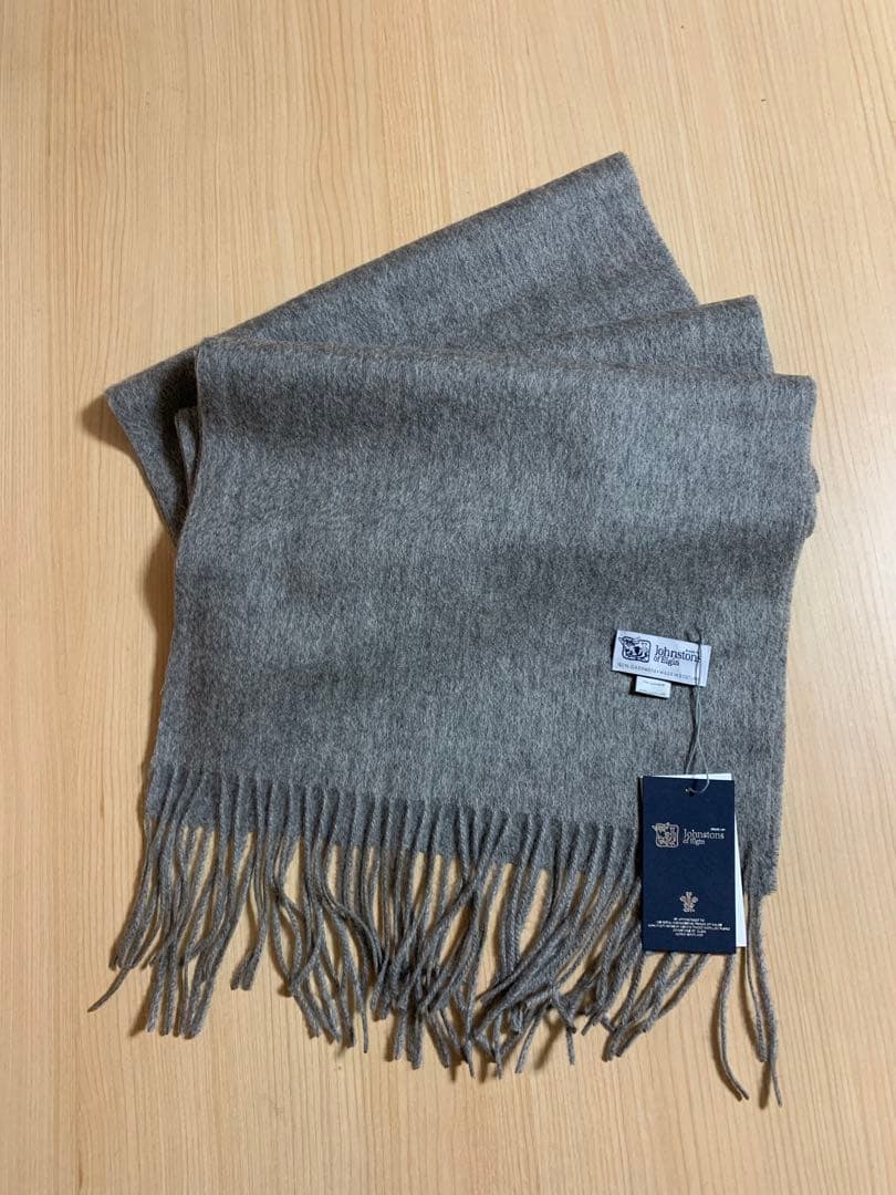 c*️様 新品　ジョンストンズ　カシミヤ100%中判ストール　グレー