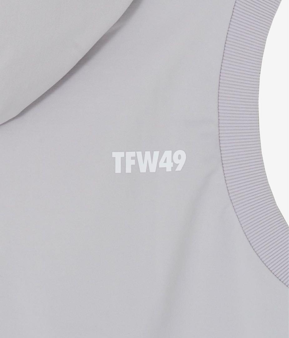 新品タグ付き⭐️2025FW新作⭐️フーディベスト⭐️てっちゃん