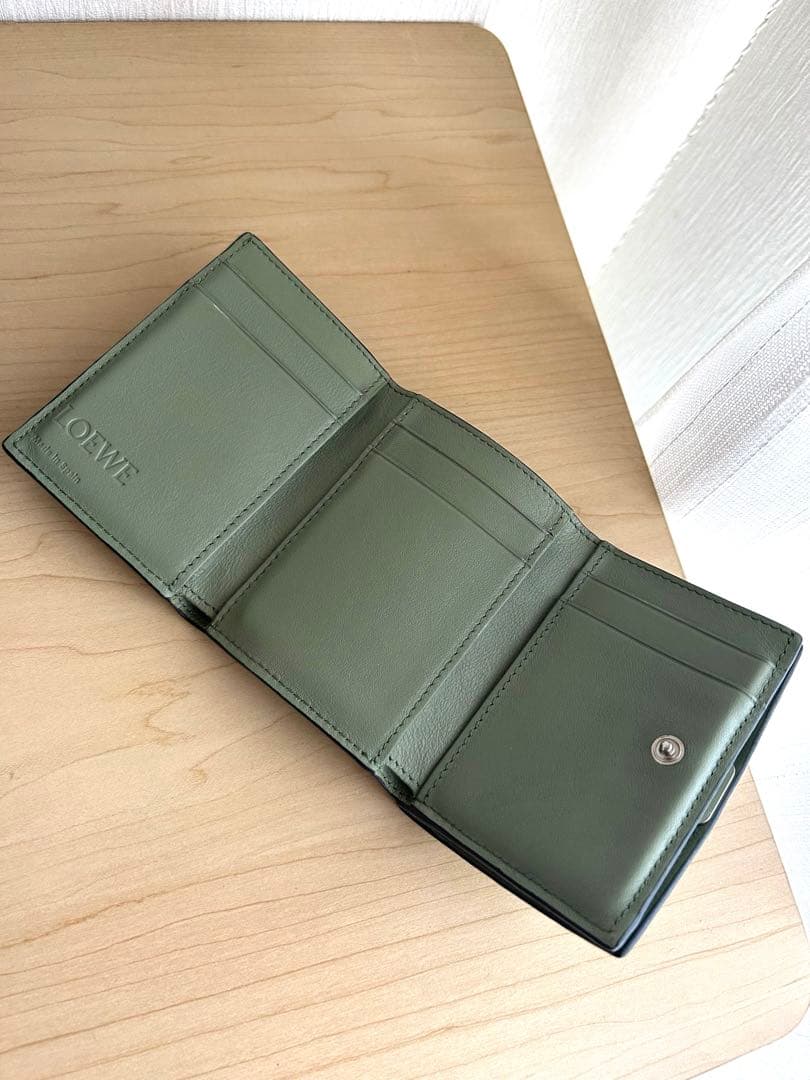 LOEWE 三つ折り財布　グリーン