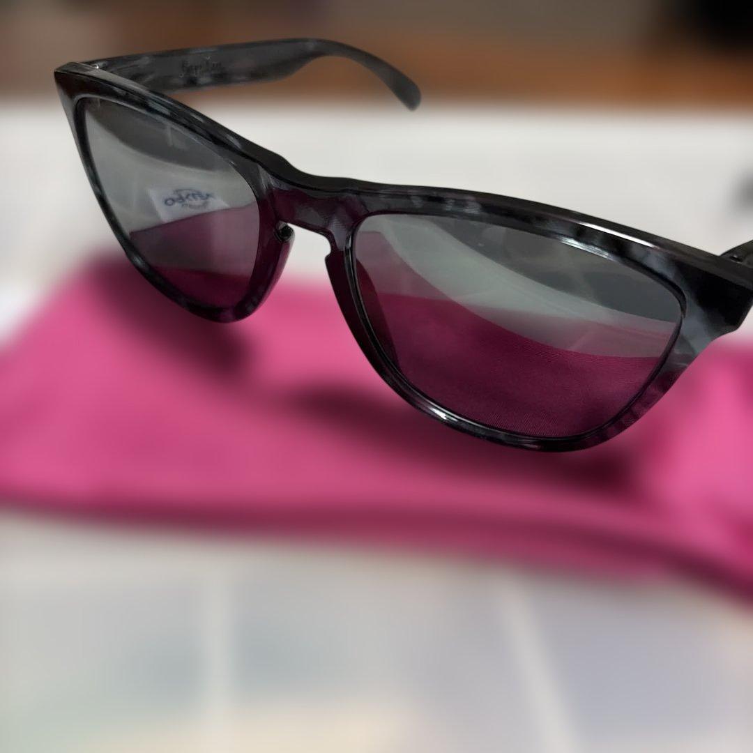 OAKLEY FROGSKINS偏光レンズ ブラックカモフラ　保存袋付き