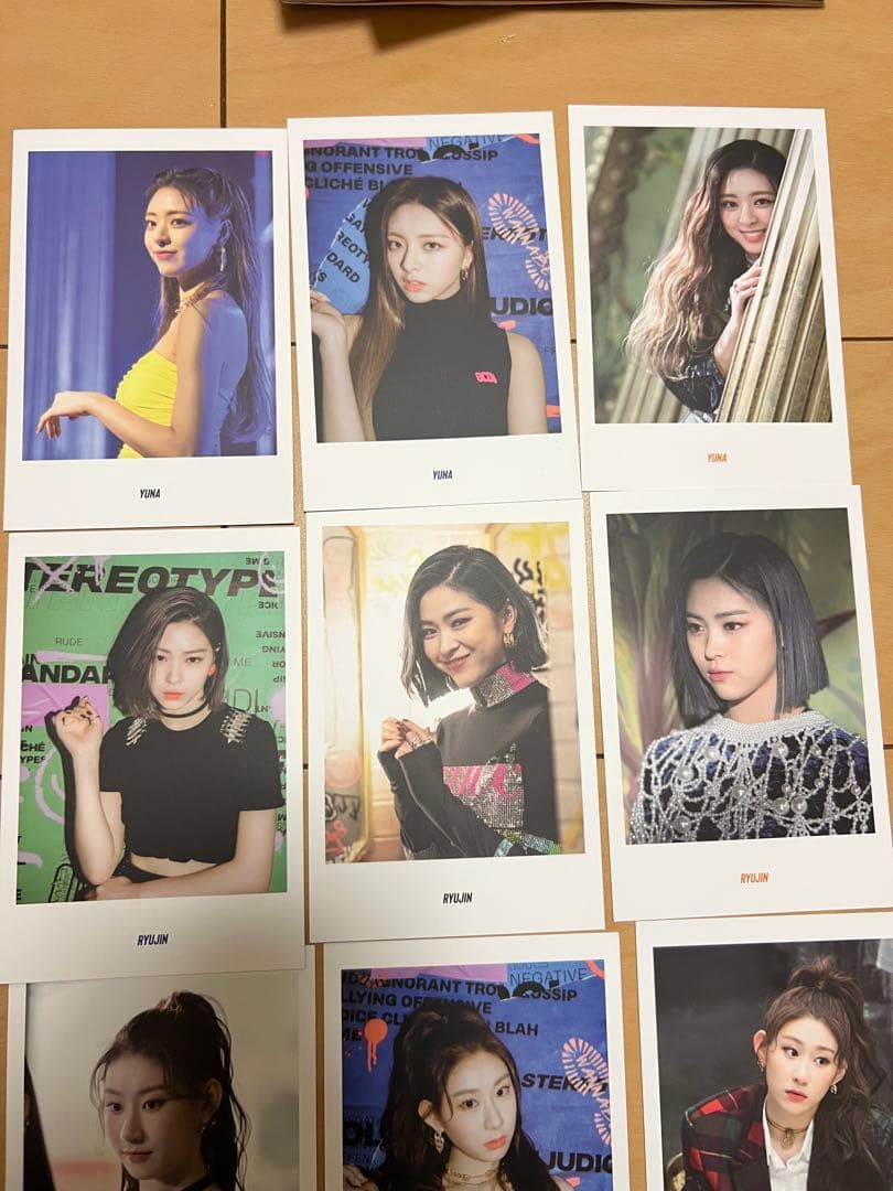 ITZY CDアルバムセット、ポスターセット