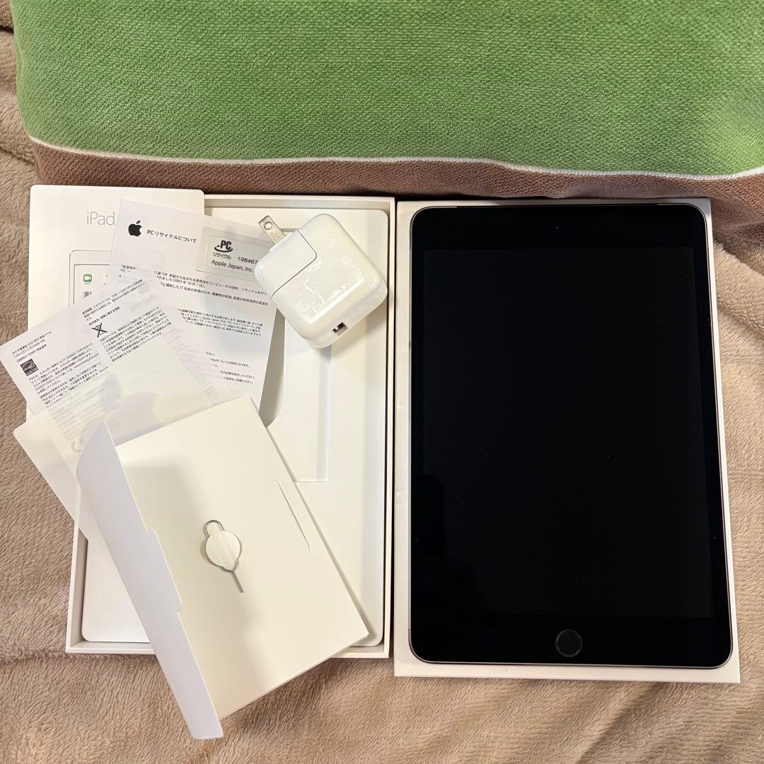 iPad mini 4 Wi-Fi＋Celluar 32GB（SIMフリー）
