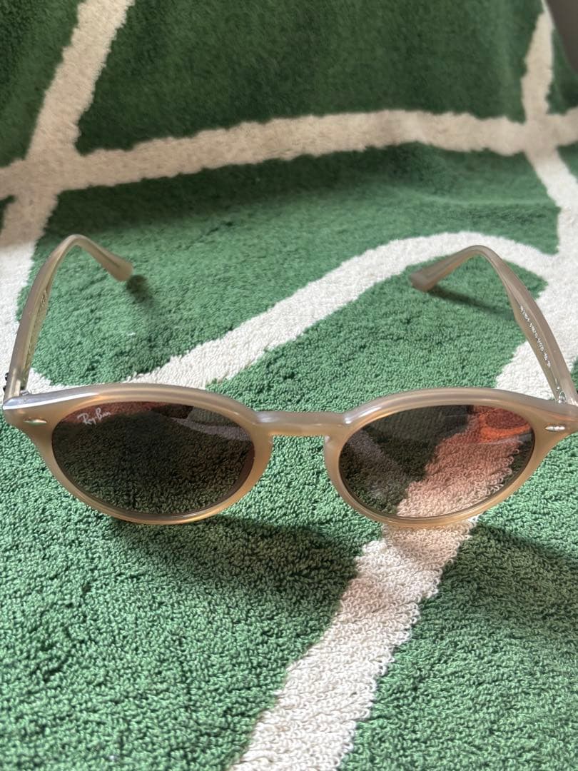 Ray-Ban ラウンドサングラス ケース付き