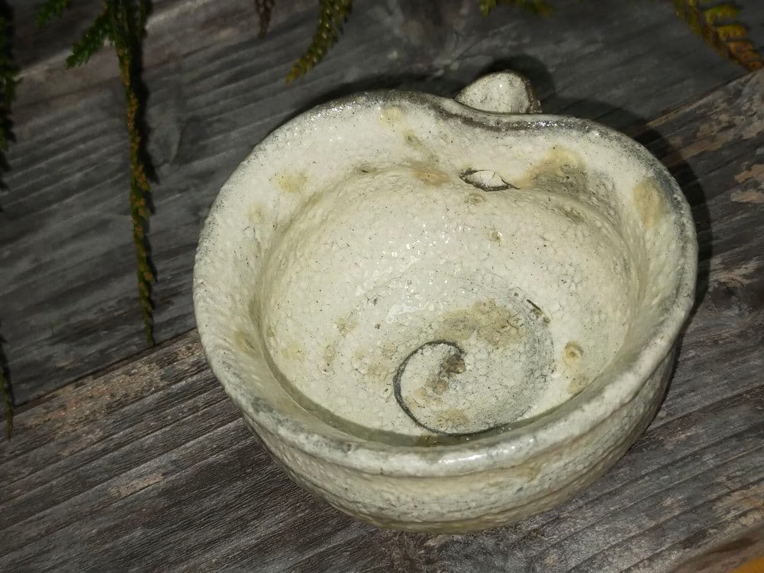♥唐津　片口　ぐい呑み　在印　ぐい飲み
