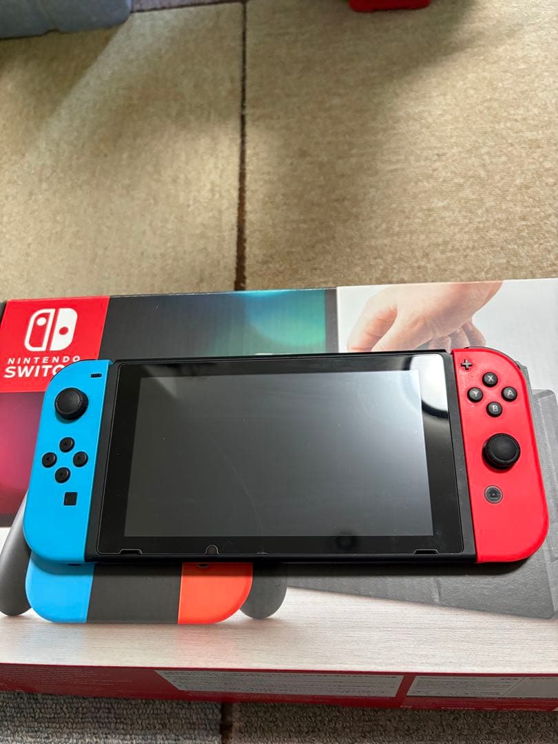 専用:Nintendo Switch 本体 + SDカード64GB等おまけ多数