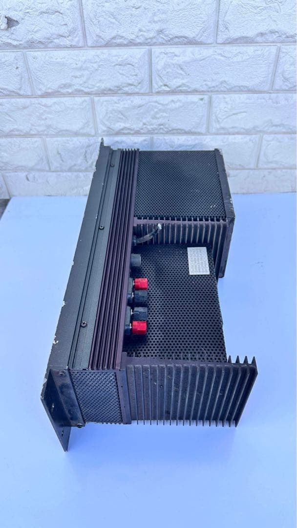 Crown D-150A Series II パワーアンプ　Amcron