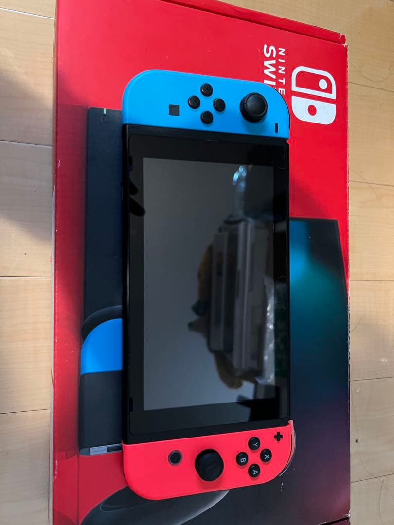 なーちゃ【美品】Nintendo Switch 本体 バッテリー強化版