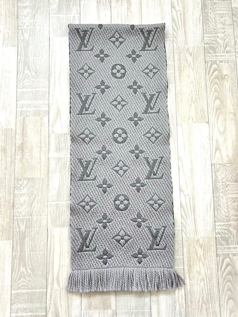 【Louis Vuitton】ロゴマフラー グリペルル　定番　人気　グレー