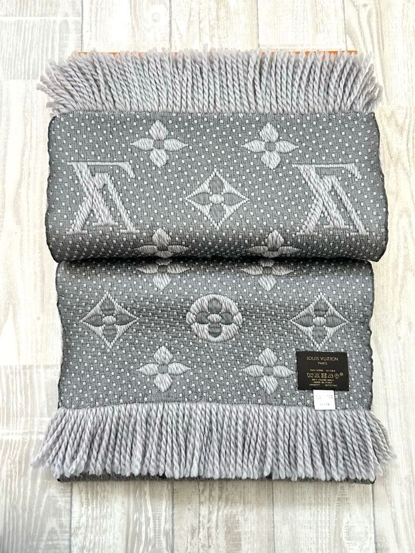 【Louis Vuitton】ロゴマフラー グリペルル　定番　人気　グレー