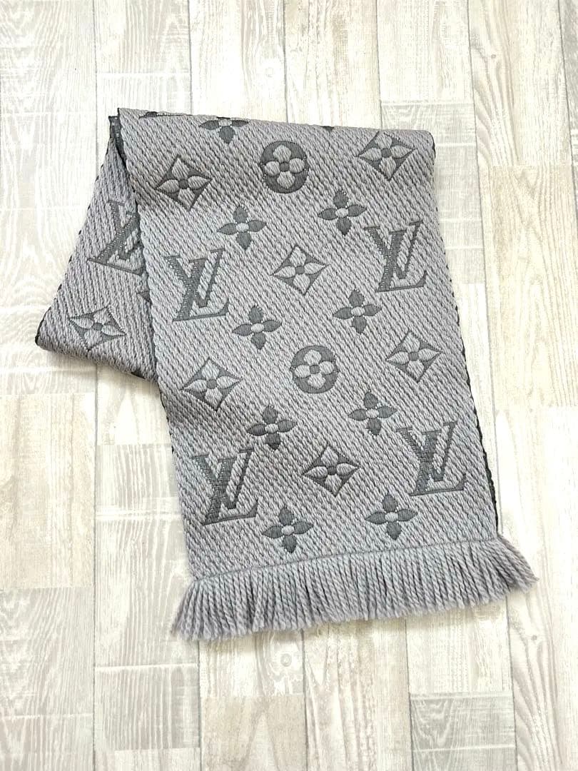 【Louis Vuitton】ロゴマフラー グリペルル　定番　人気　グレー