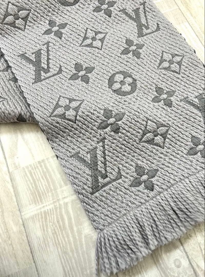 【Louis Vuitton】ロゴマフラー グリペルル　定番　人気　グレー