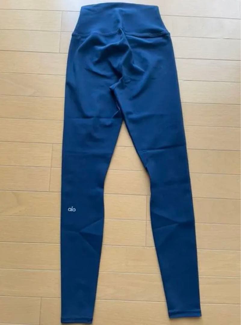 アローヨガ　alo yoga レギンス　ネイビー　XS