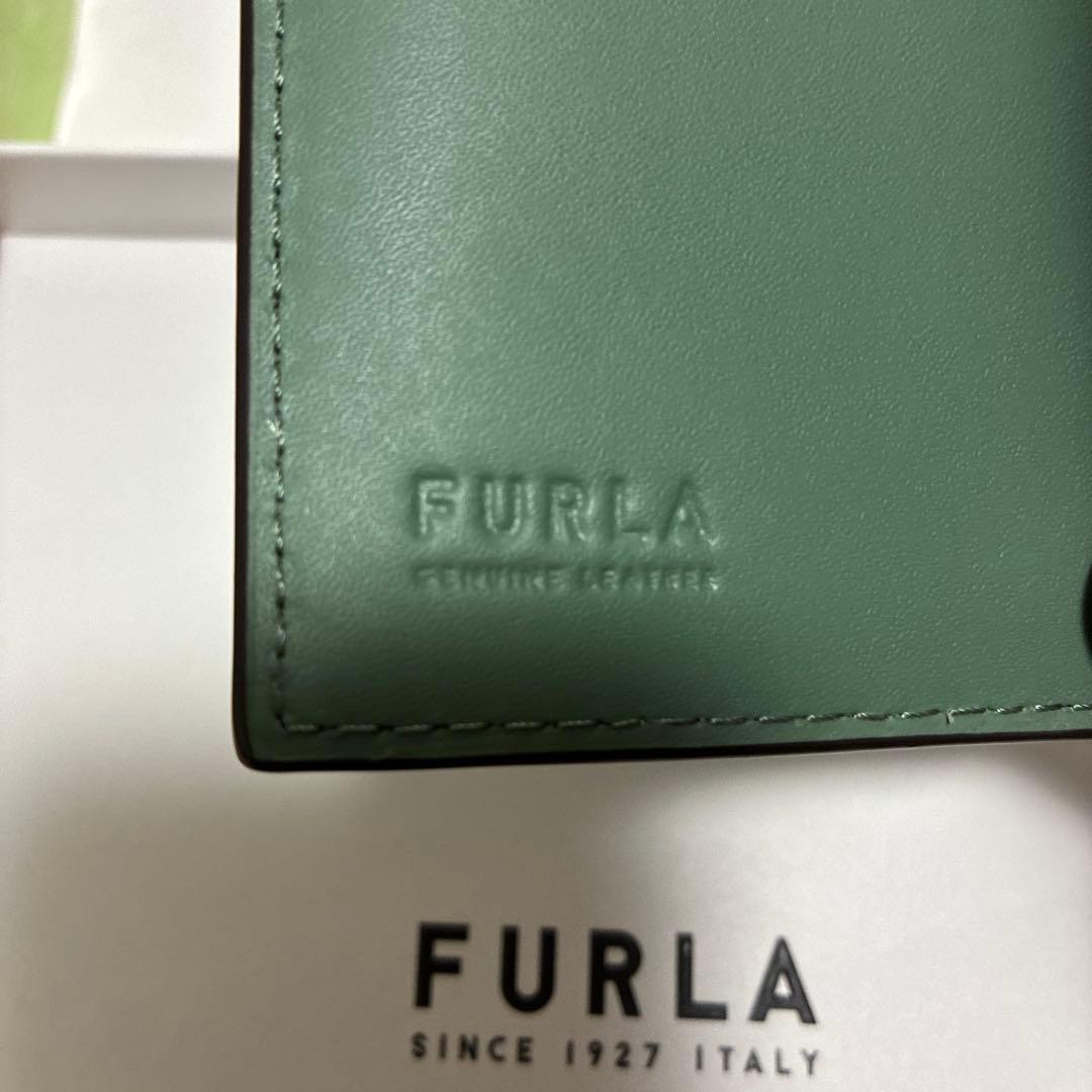 FURLA グリーン 三つ折り財布