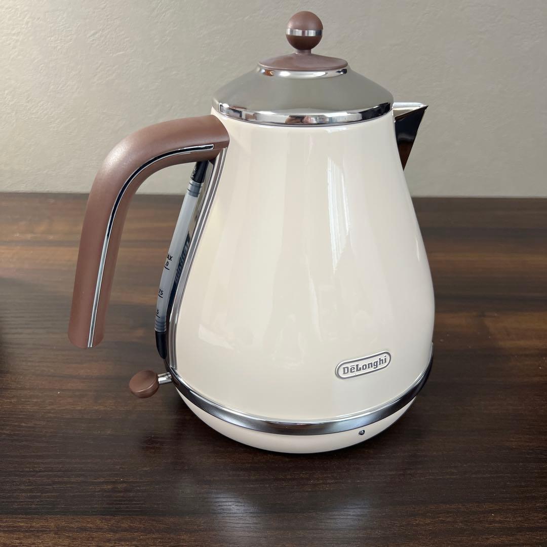 新品未使用デロンギ アイコナicona・ヴィンテージ ベージュ電気ケトル