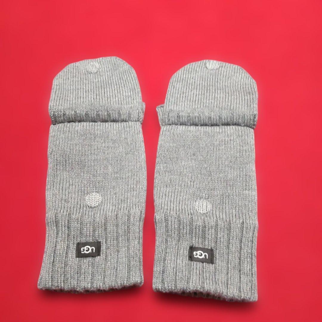 UGG グレー 手袋、ミトン 　ニット素材 Mサイズ