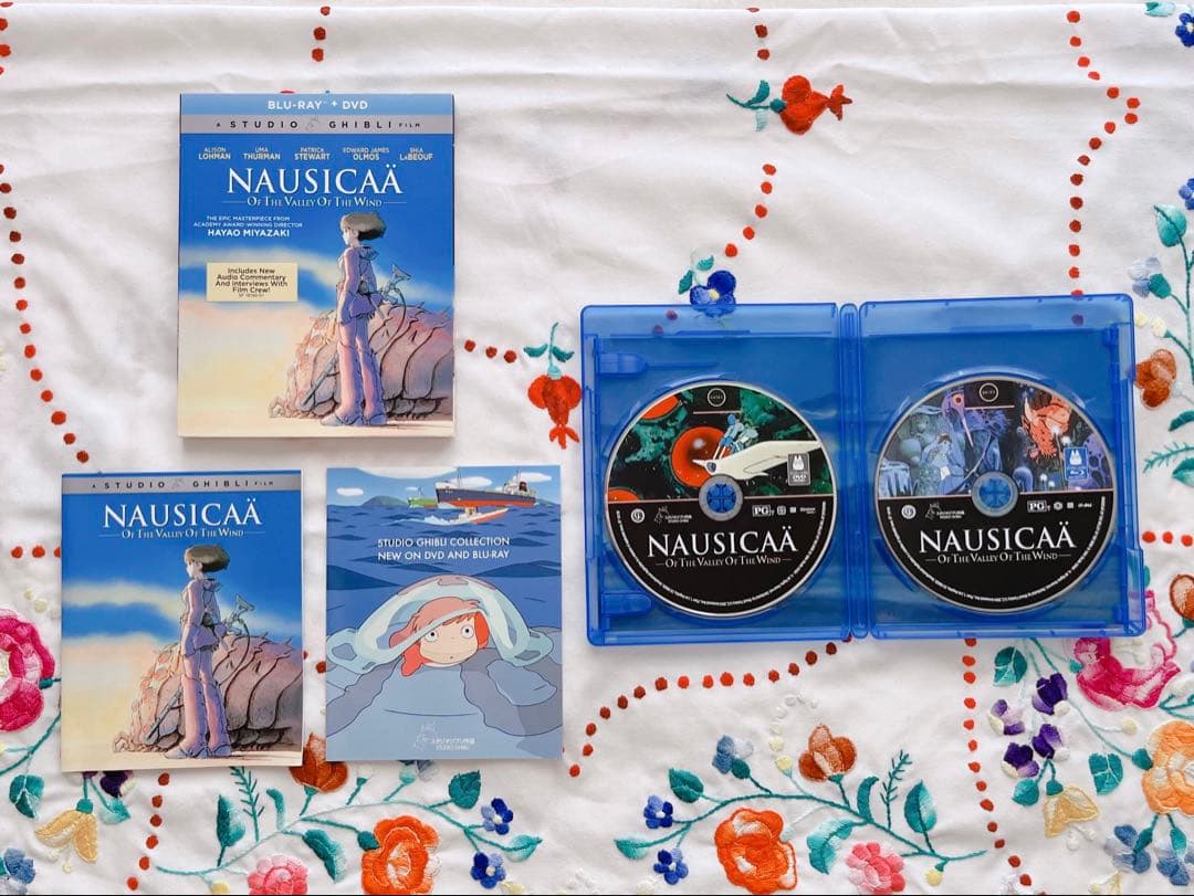 【北米版ジブリ正規品】BLU-RAY&DVD2枚セット/ケース付/一部新品未使用