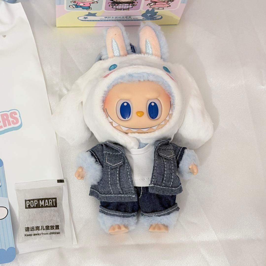 ラブブ　サンリオ　シナモロール　THE MONSTERS ぬいぐるみペンダント