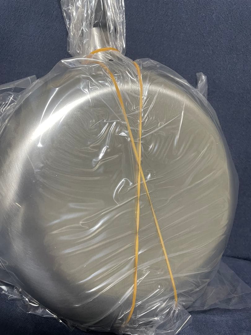 匿名発送　新品未使用　柳宗理　ステンレス・アルミ3層鋼　片手鍋　22cm IH