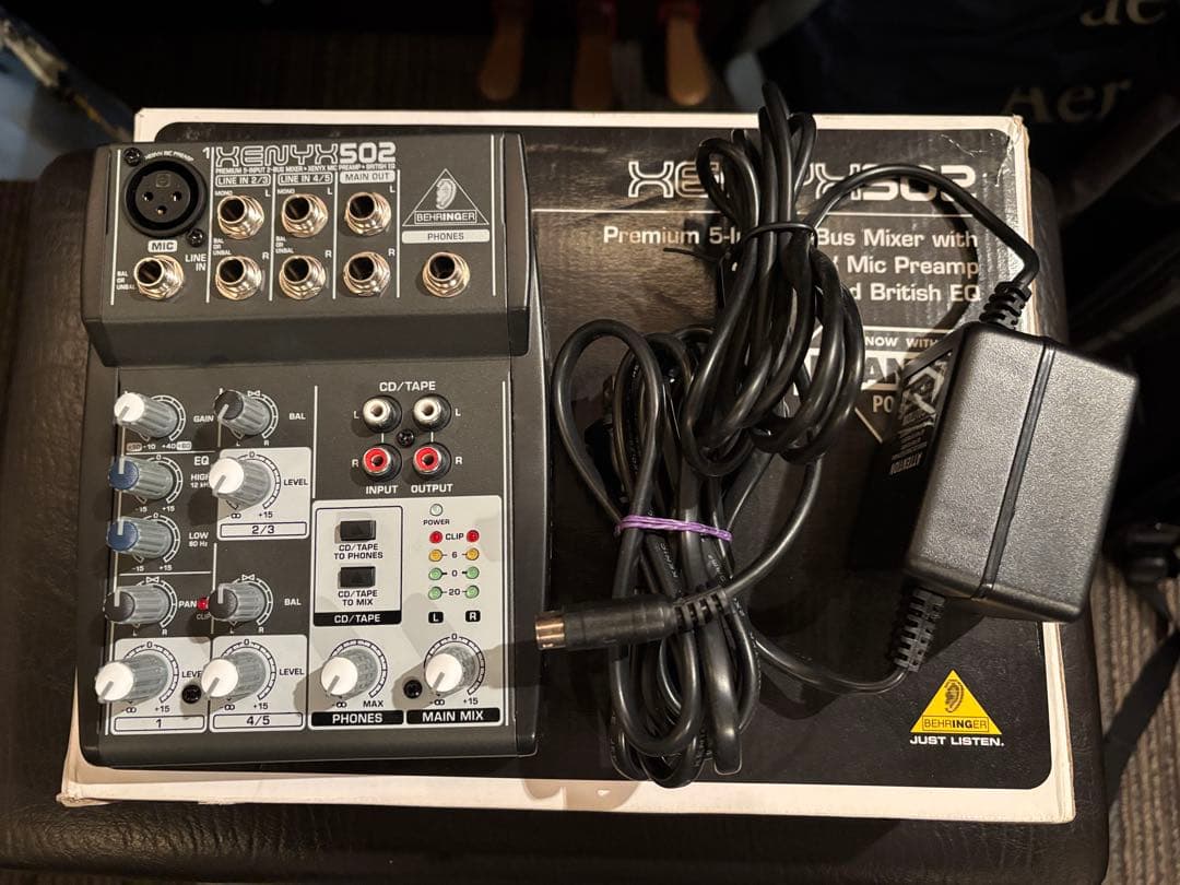 BEHRINGER XENYX 502 アナログミキサー