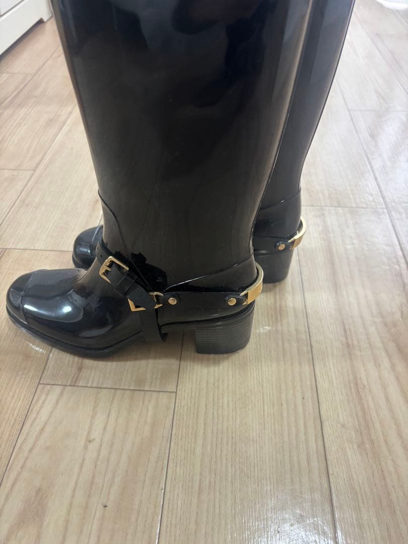 超美品JIMMY CHOO ブラック長靴 ストラップ付き