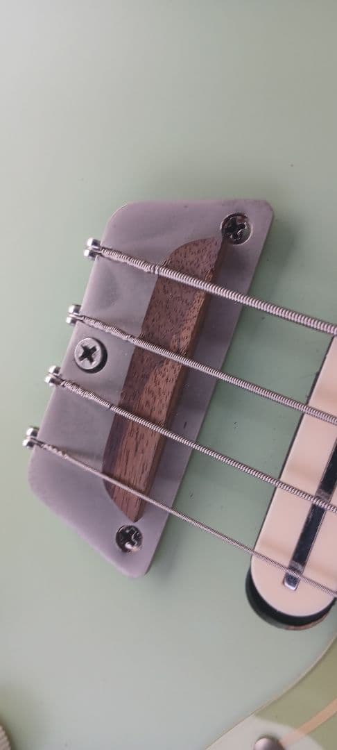 ダンエレクトロ　Danelectro 　ショートスケール　リップからシングルに改