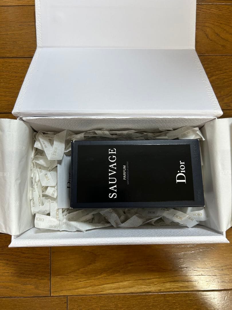Dior Sauvage パルファム オリジナルボックス付き 100ml