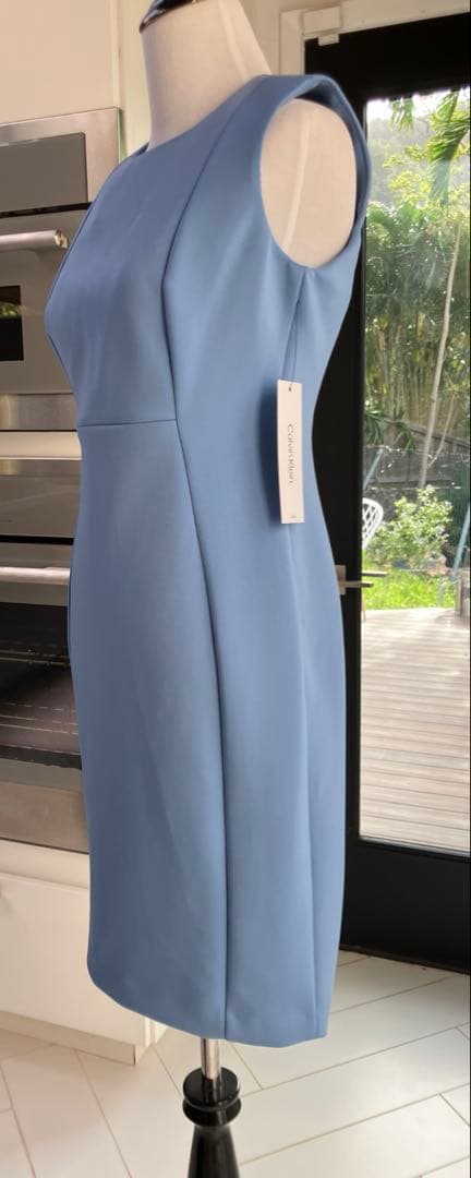 新品　カルバンクライン ライトブルー ノースリーブ タイトワンピース 8P L