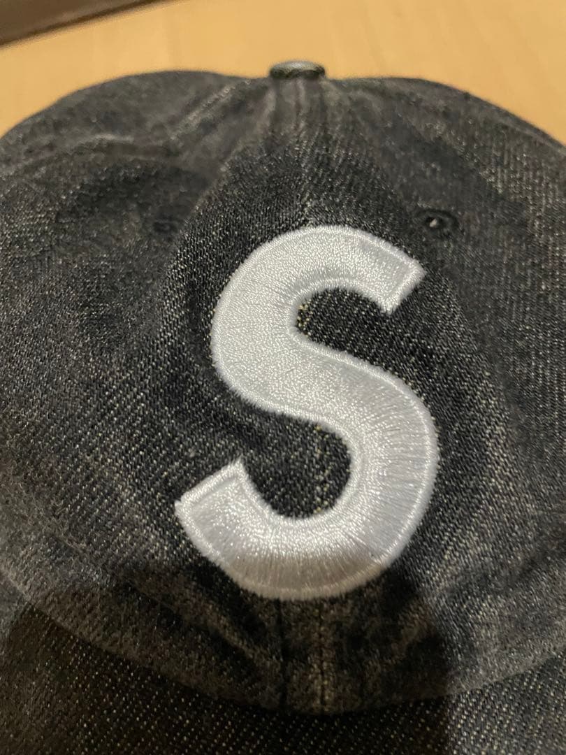 Supreme ブラックキャップ Sロゴ