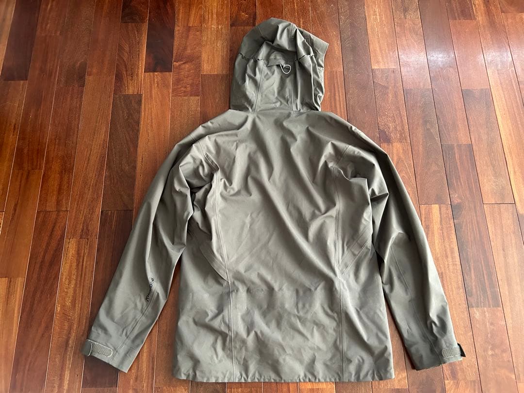 nini　HOUDINI Rollercoaster Jacket M
