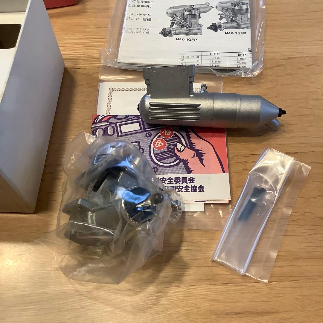 O.S. MAX 10 FP エンジン FPシリーズ 新品　未使用　動作未確認