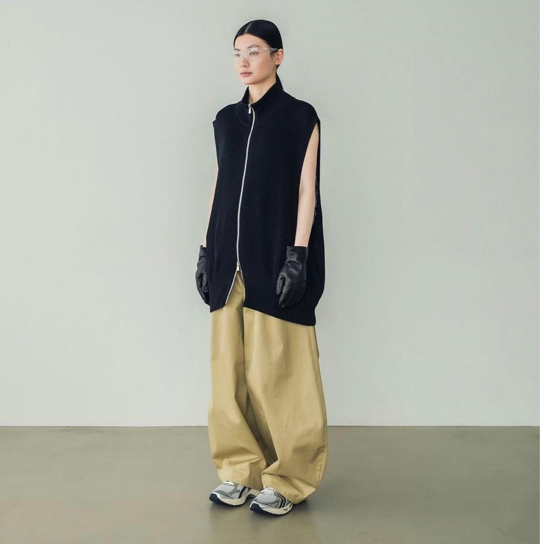 D*7様 新品　clesste OVERSIZED DS KNIT V